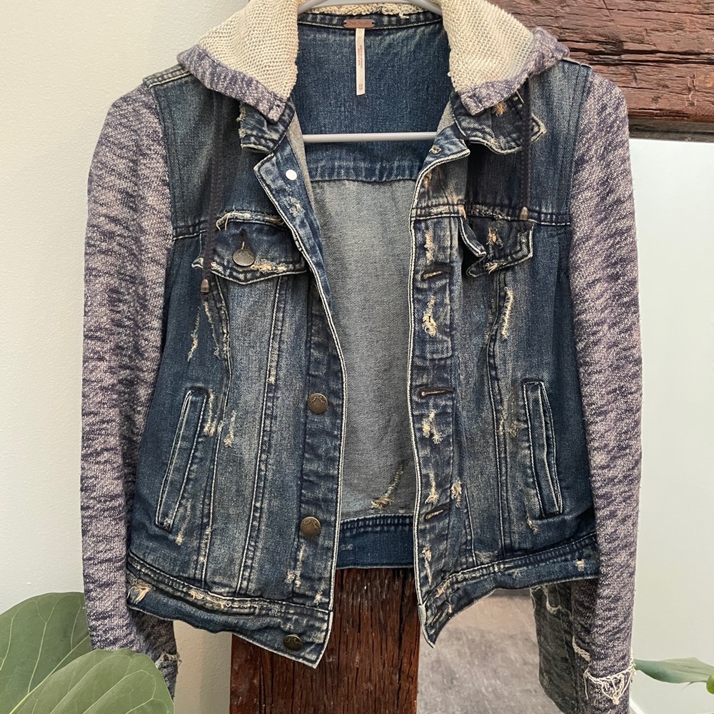 Free People Blue Denim Jacket sweatshirt sleeves